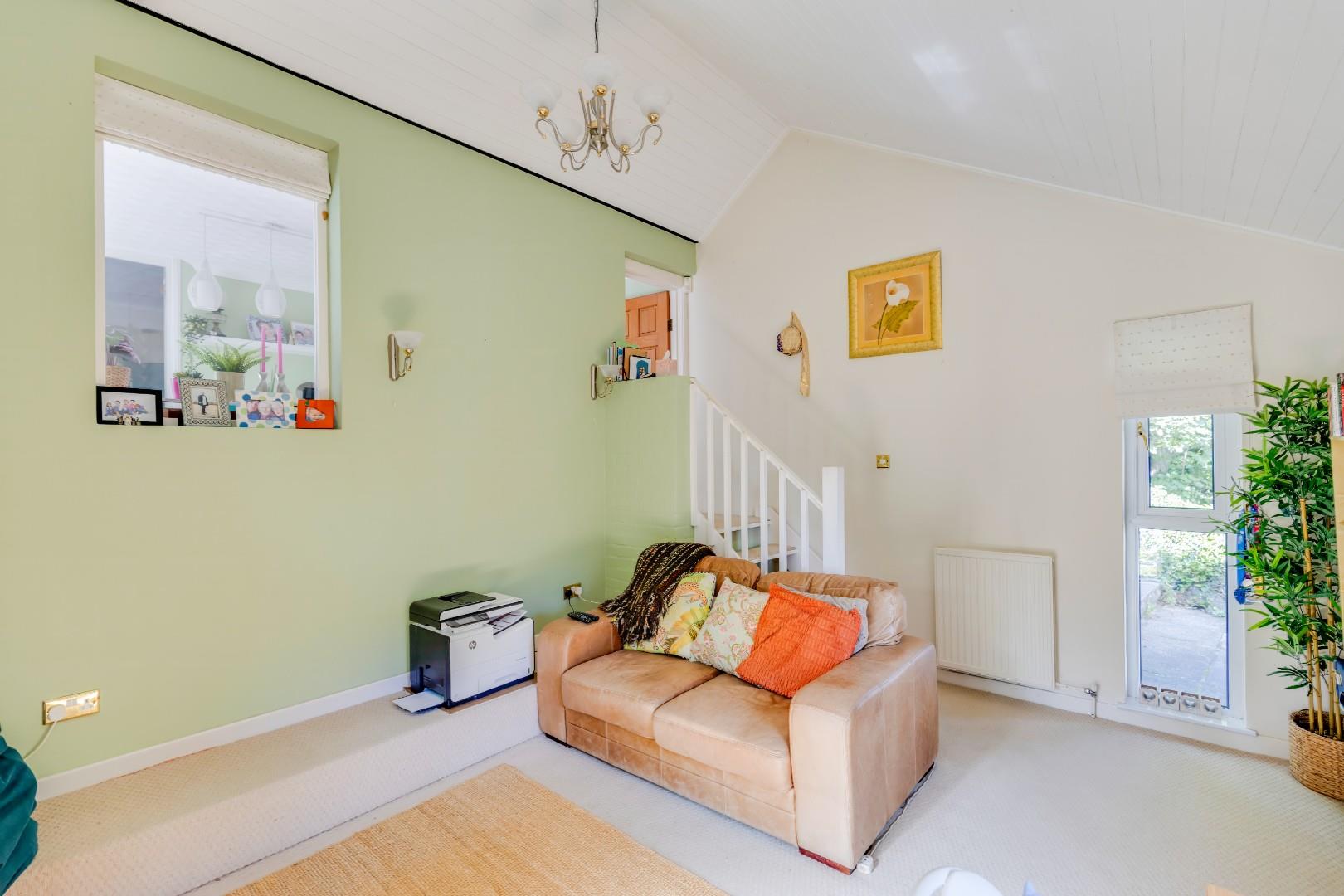 White Lodge, Mill Road, Dinas Powys, CF64 4BT